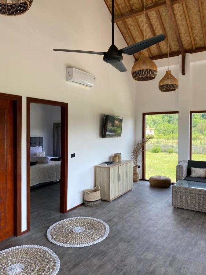 Baha Baha Villas West Sumbawa Yoyos - Free Yoga Class, Gym Daily Included For Guest - Fast Wifi Starlink Sekongkang Экстерьер фото
