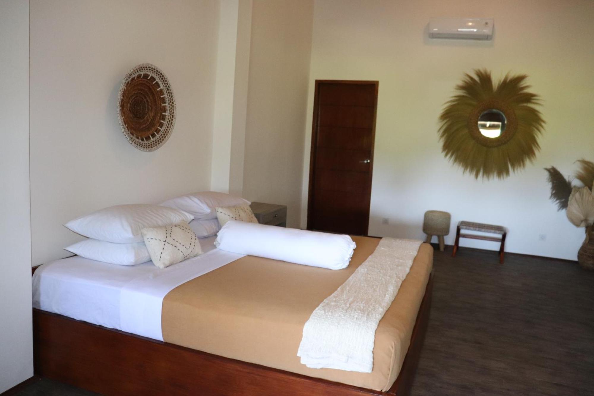 Baha Baha Villas West Sumbawa Yoyos - Free Yoga Class, Gym Daily Included For Guest - Fast Wifi Starlink Sekongkang Экстерьер фото